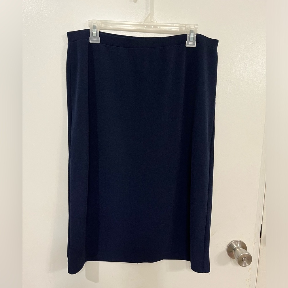 Susan Graver Navy Straight Midi Skirt, size large